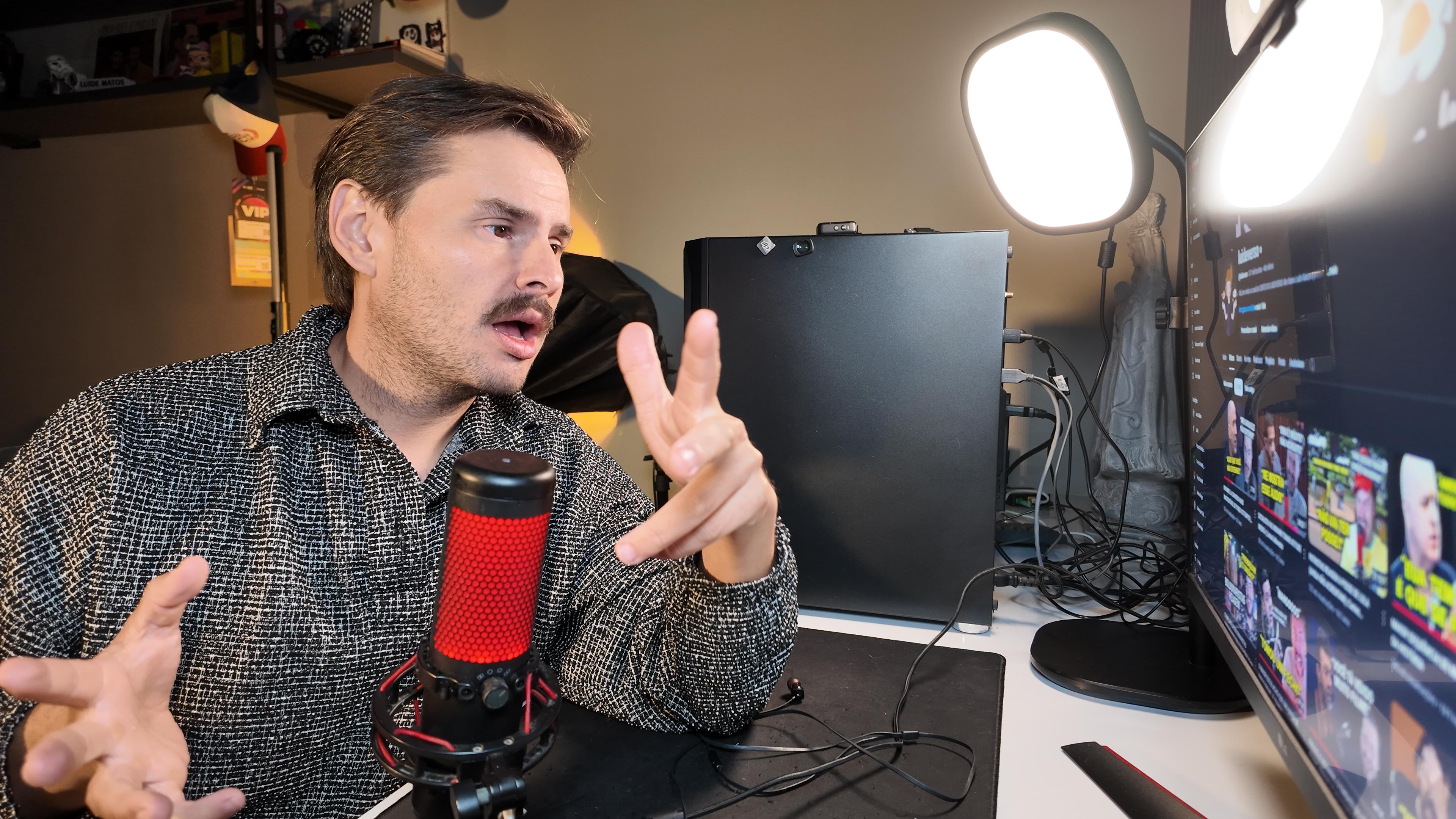 <strong>Como criar bons vídeos: </strong> <br/> como contar boas histórias e atrair a atenção.